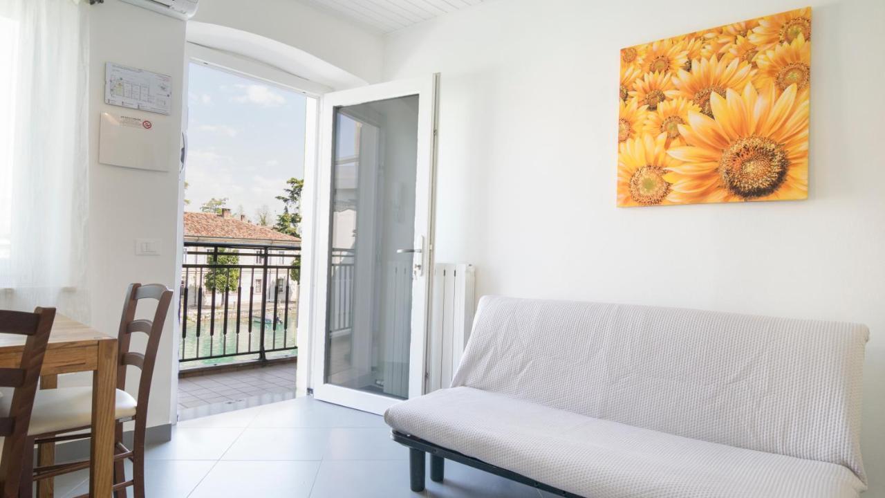 Fiori Sull'Acqua Apartments เปสเคียรา เดล การ์ดา ภายนอก รูปภาพ